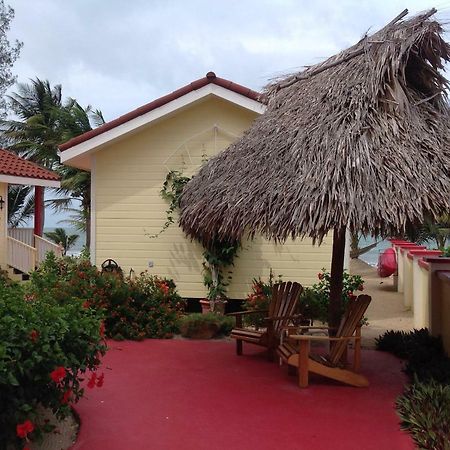 The White Horse Inn - Hopkins Village Beach Belize Kültér fotó
